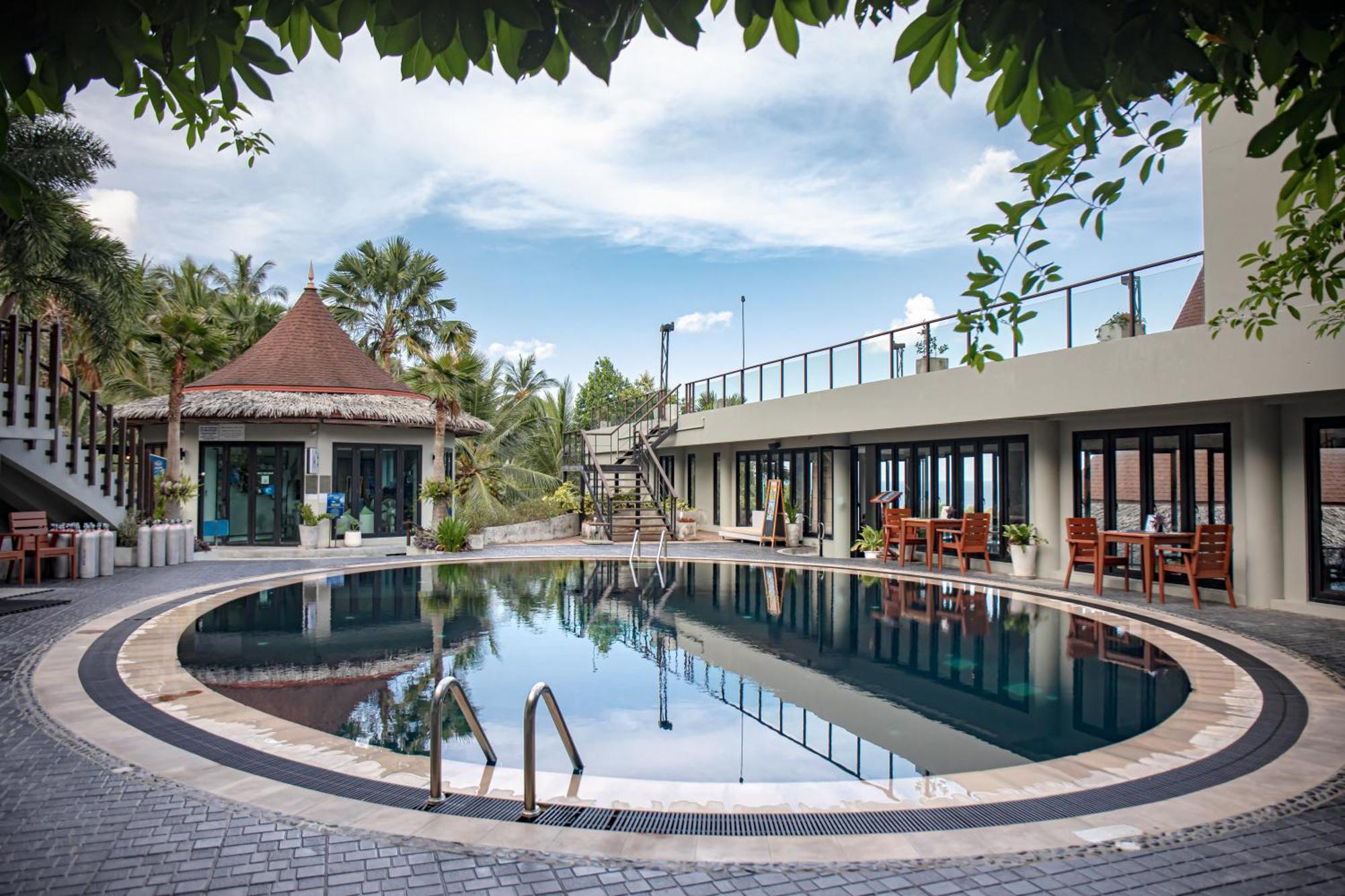 The Tarna Resort, Resort