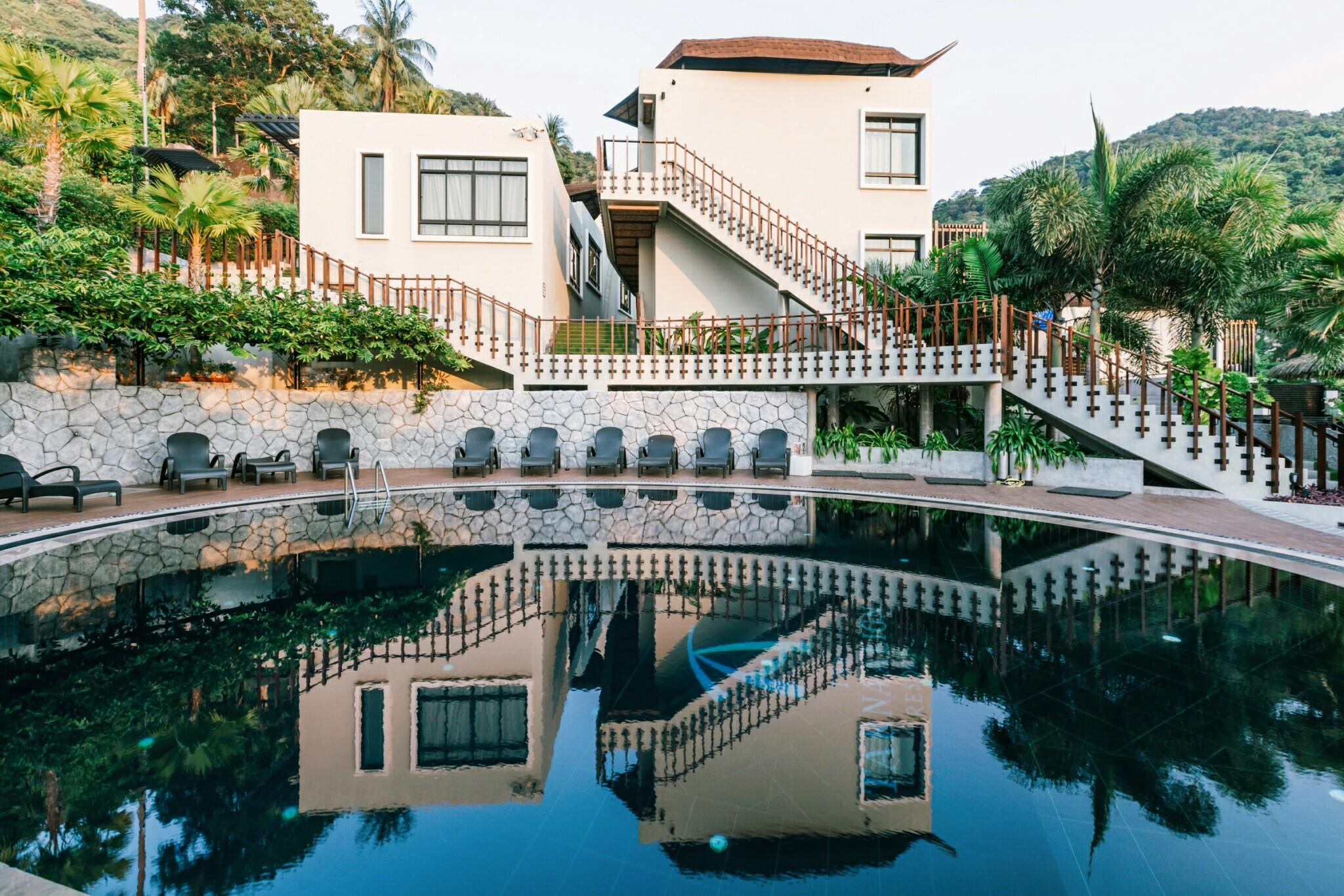 The Tarna Resort, Tempat peranginan